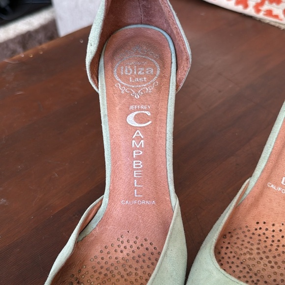 Jeffrey campbell  seafoam green with metal tips and a mesh metal detail size 6 - Picture 4 of 11